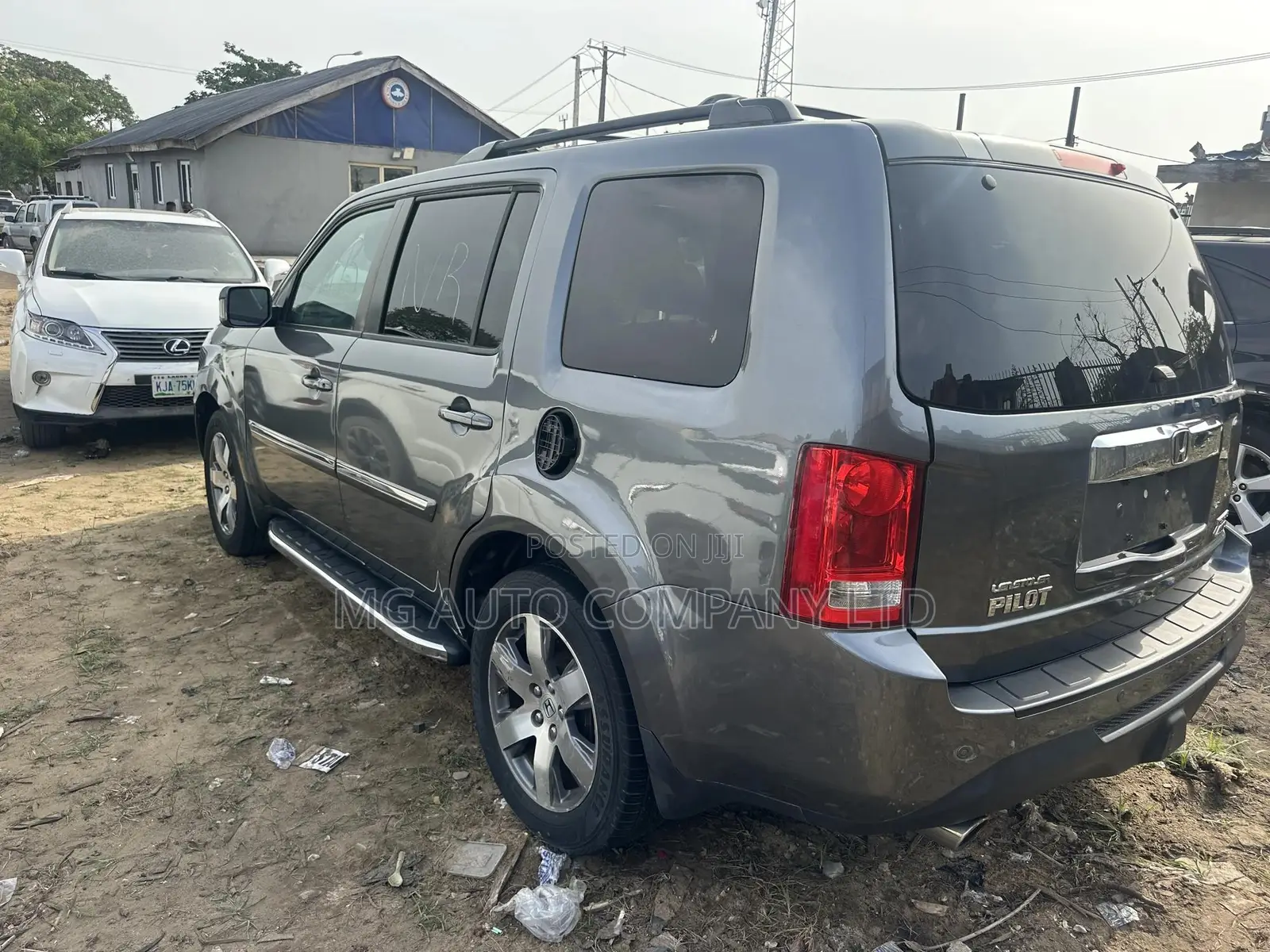 Honda Pilot Touring w/RES/Navi 4WD (3.5L 6cyl 5A) 2013 Gray