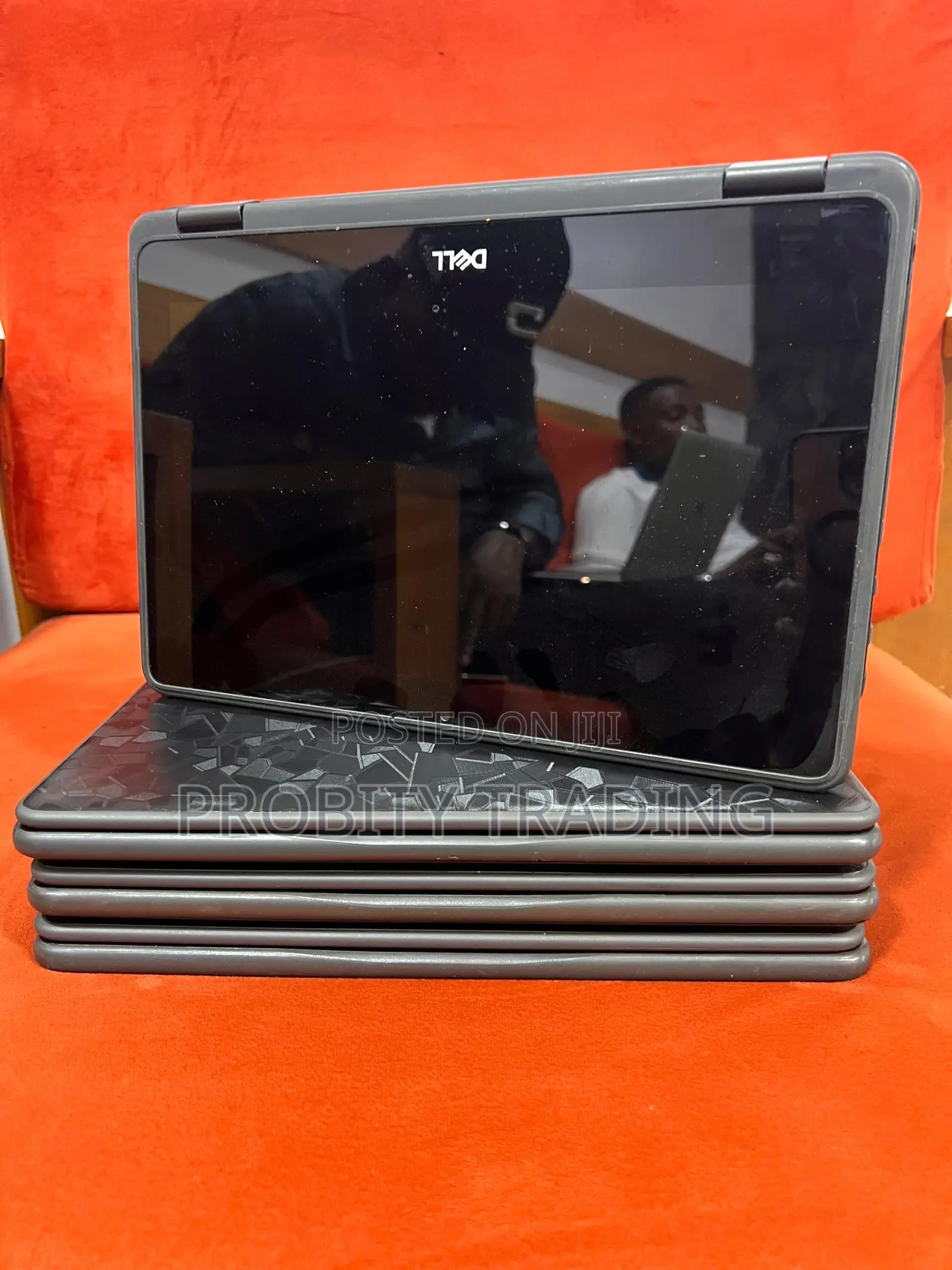 Laptop Dell Latitude 3190 2-in-1 4GB Intel Pentium SSD 128GB