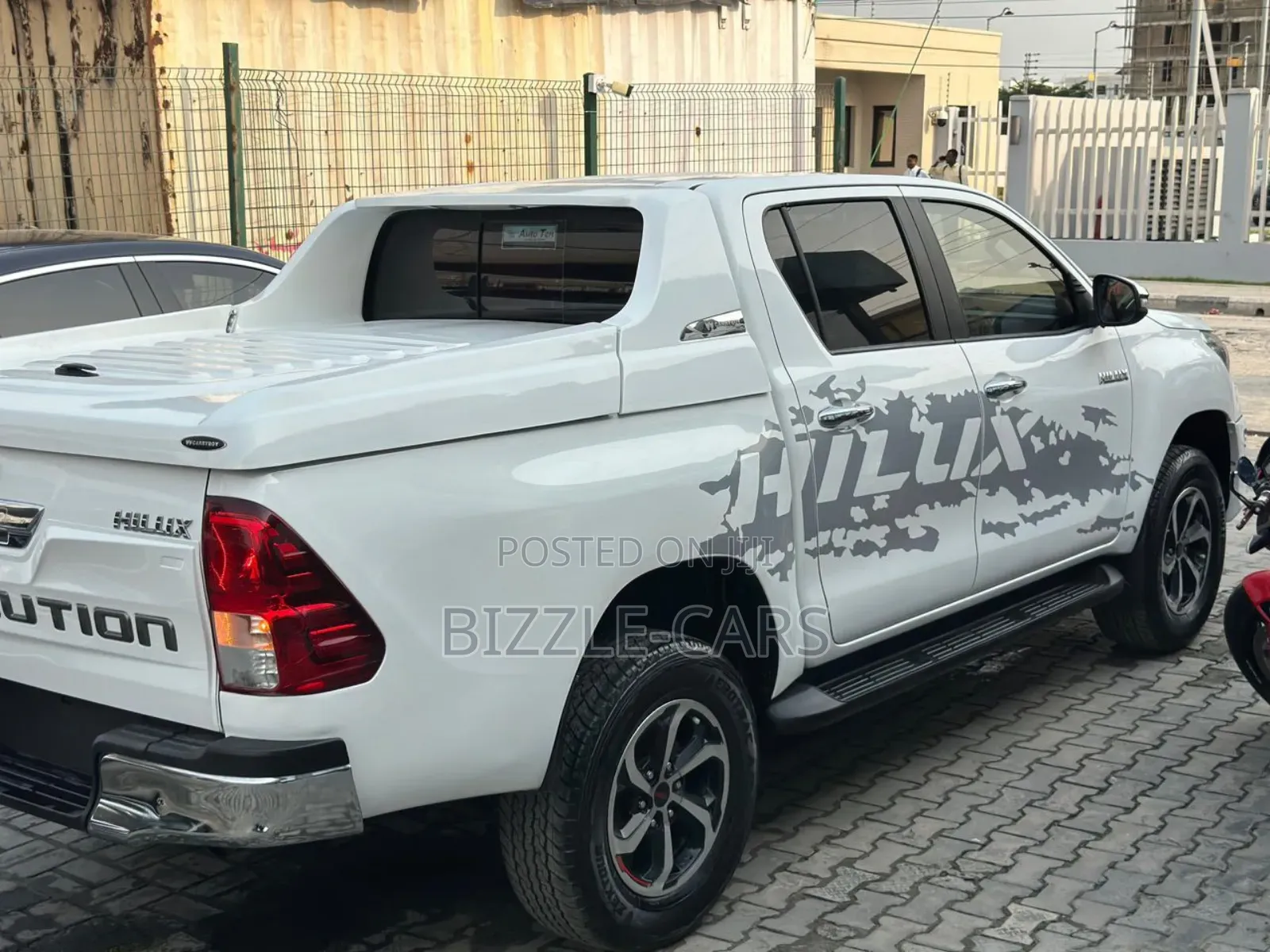 Toyota Hilux 2020 White