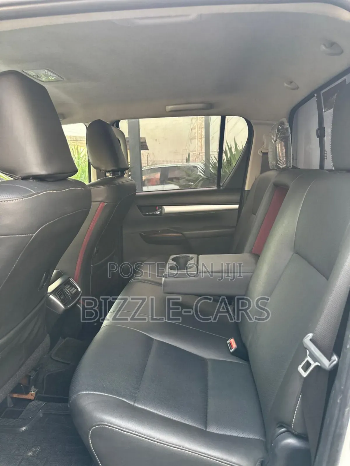 Toyota Hilux 2020 White