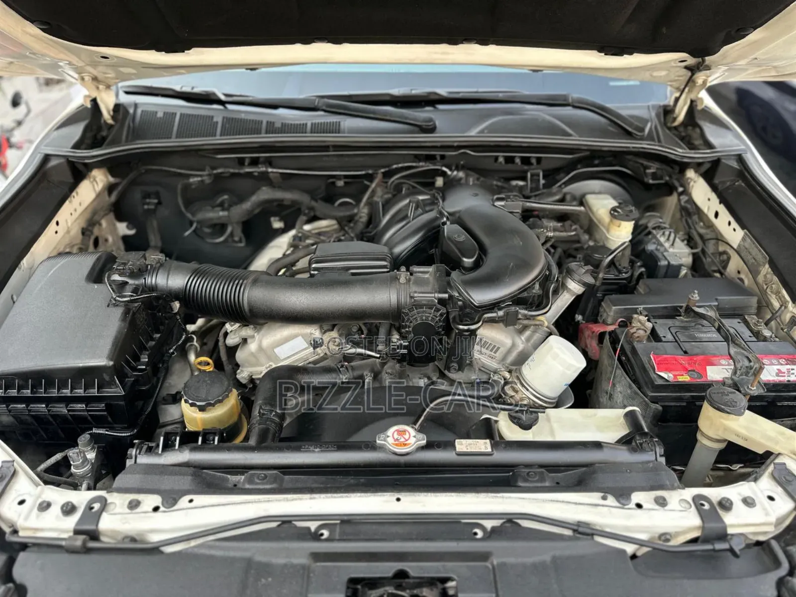 Toyota Hilux 2020 White