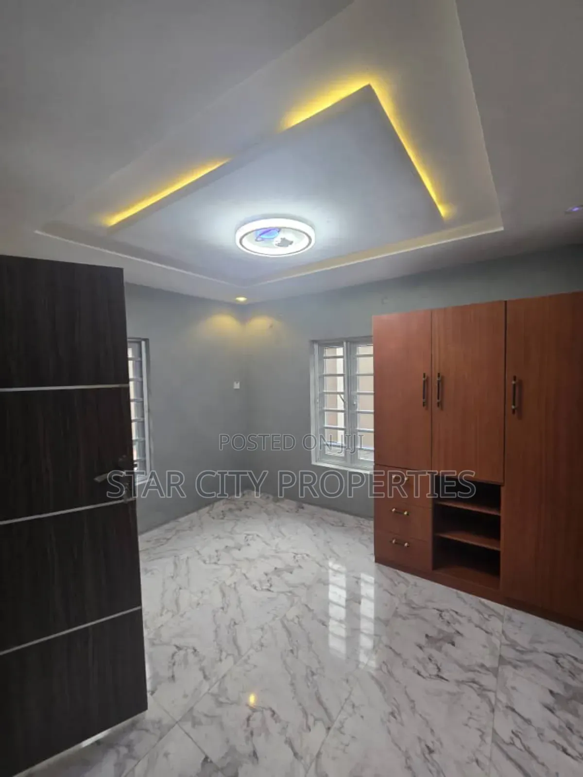 2bdrm Apartment in Omole Phase 2 for rent