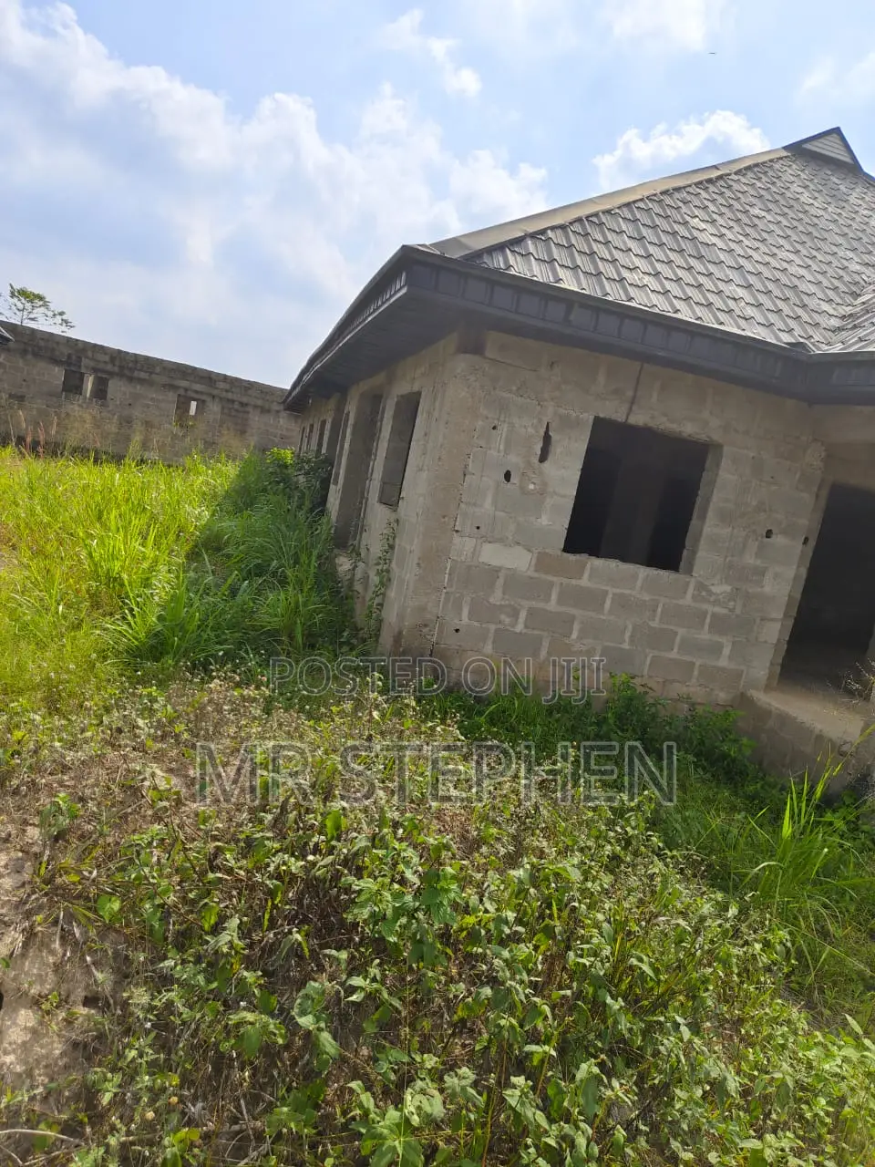 4 Uncompleted Bungalow for Sale in Mowe
