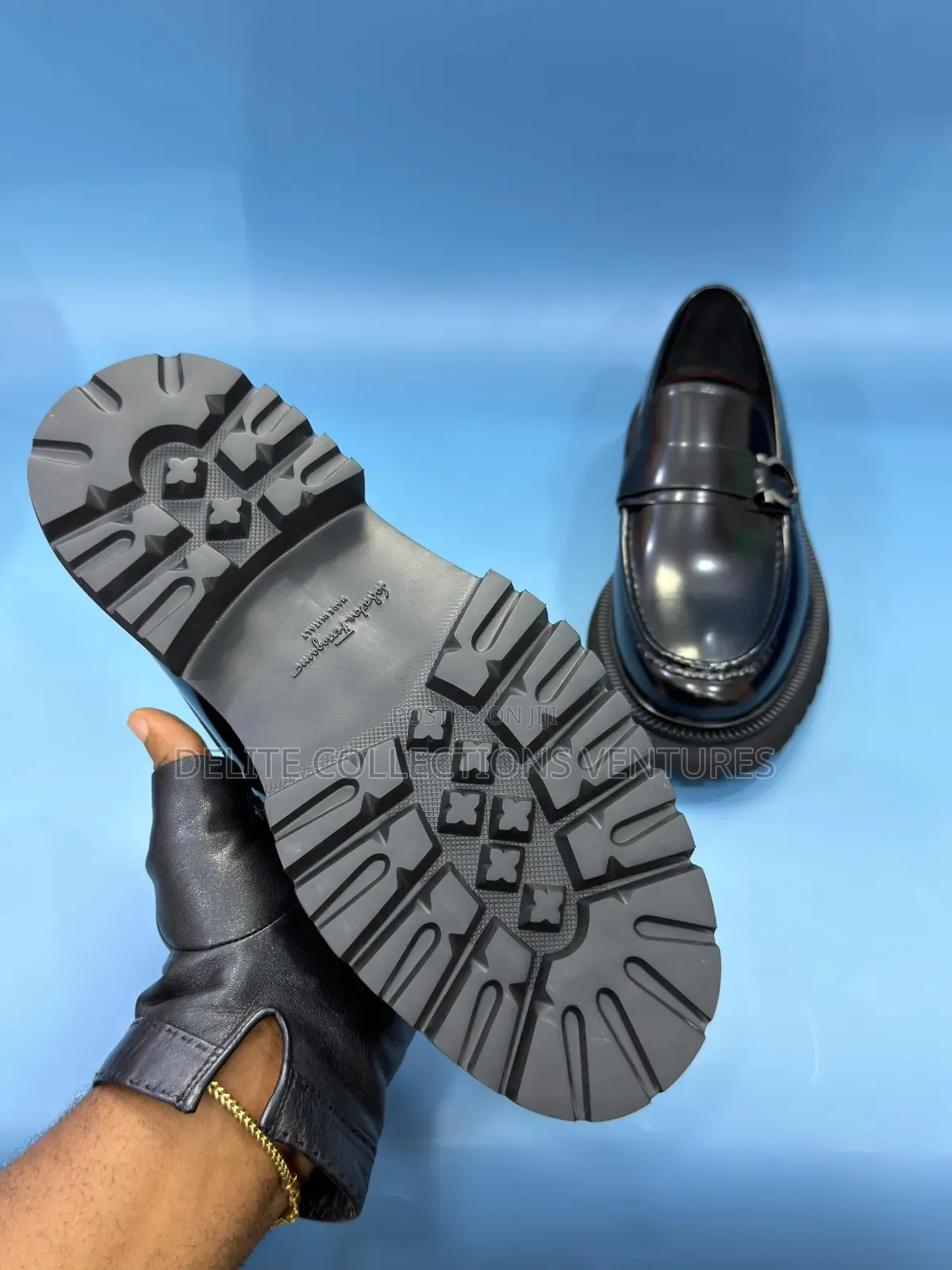 *Salvatore Ferragamo Gancini Ornament Moccasins