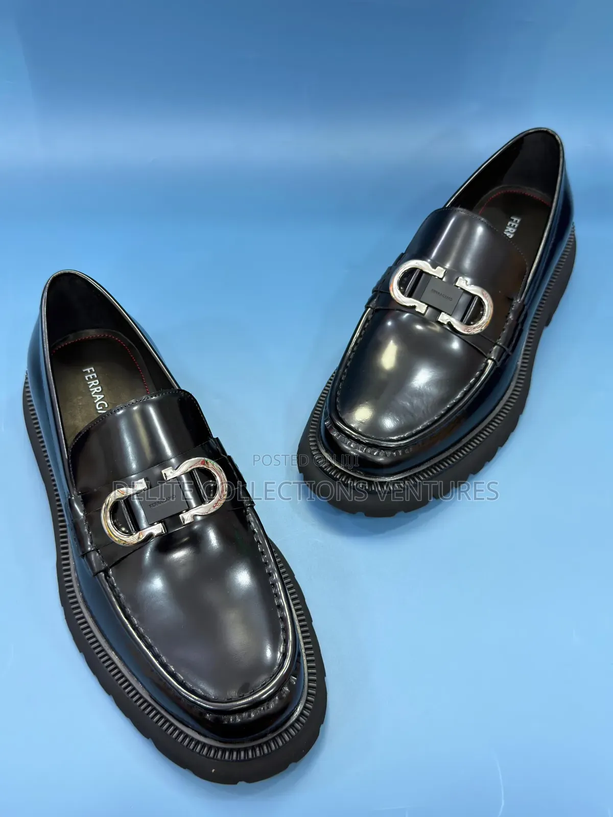 *Salvatore Ferragamo Gancini Ornament Moccasins