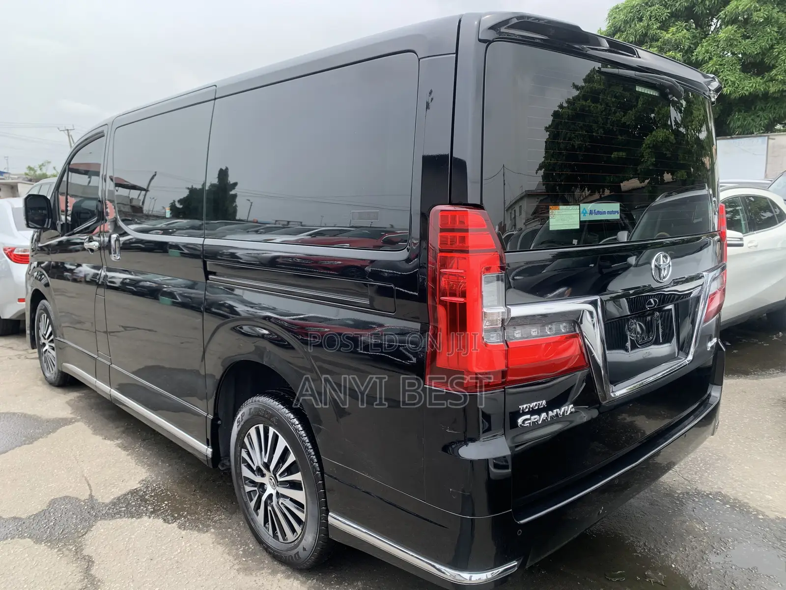 Toyota Granvia 2024 Black