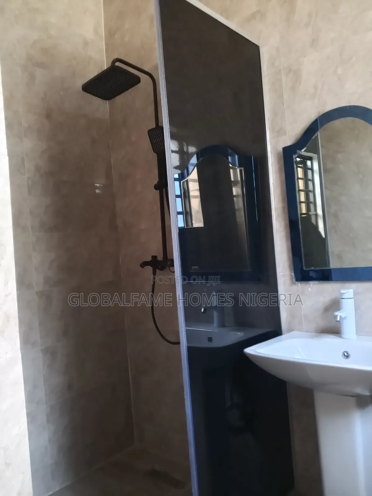 4bdrm Duplex in Otunla, Lakowe for rent