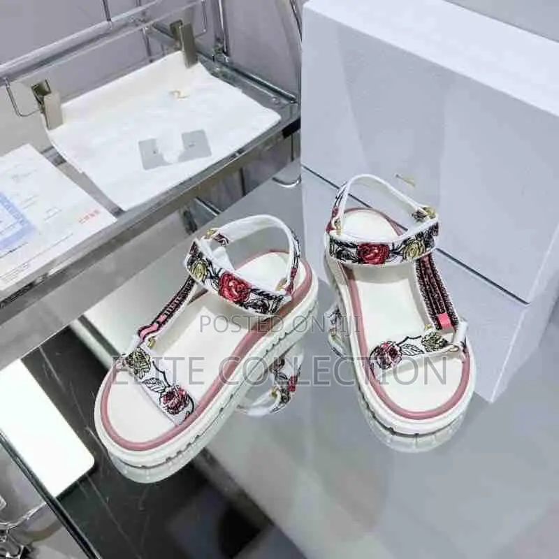 High Quality Dior Luxury Sandals*Sizes :37-41*Branded