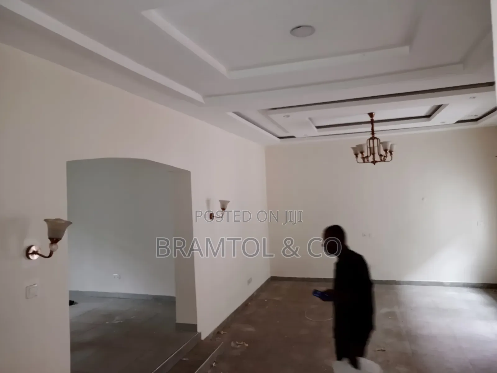 Beautiful, Well Refurbished 4 Bedroom in Wuse 2 for Office Only