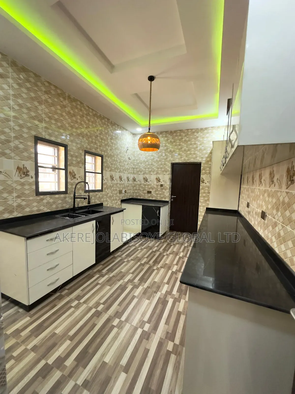 4bdrm Duplex in Karsana Gwarinpa, for sale