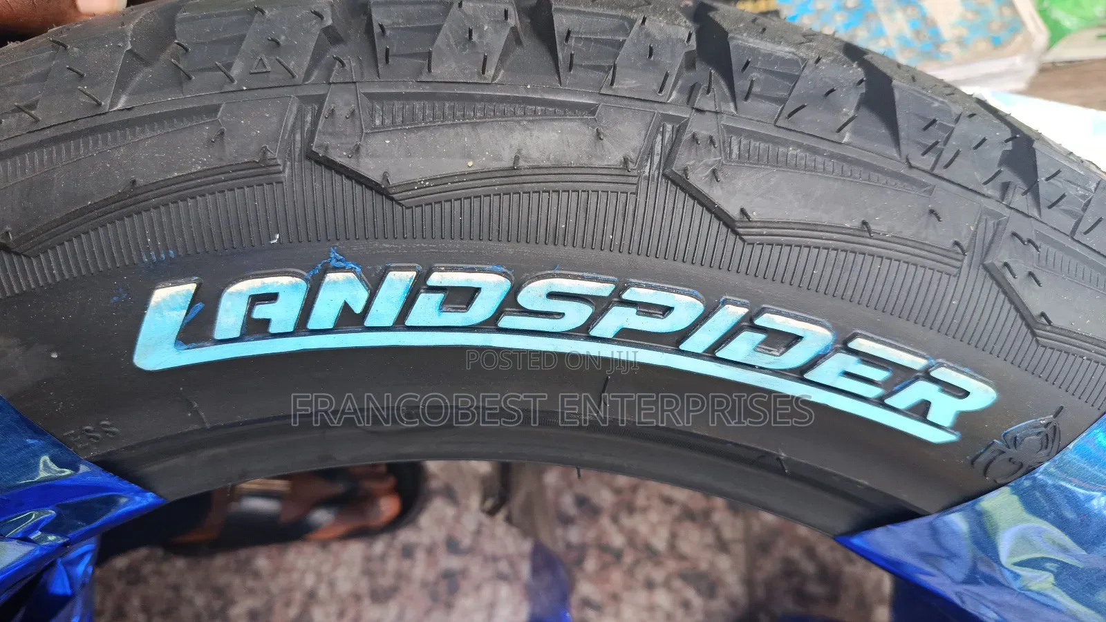 285/50r20 Landspider