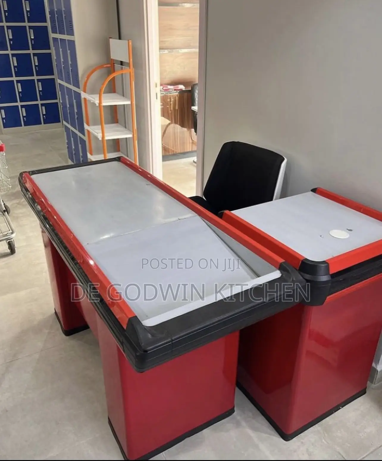 Cash Point Table 5ft Now Available