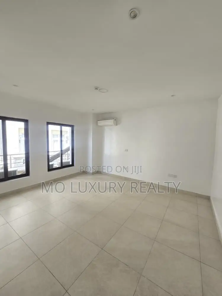 3bdrm Apartment in Old Ikoyi for rent