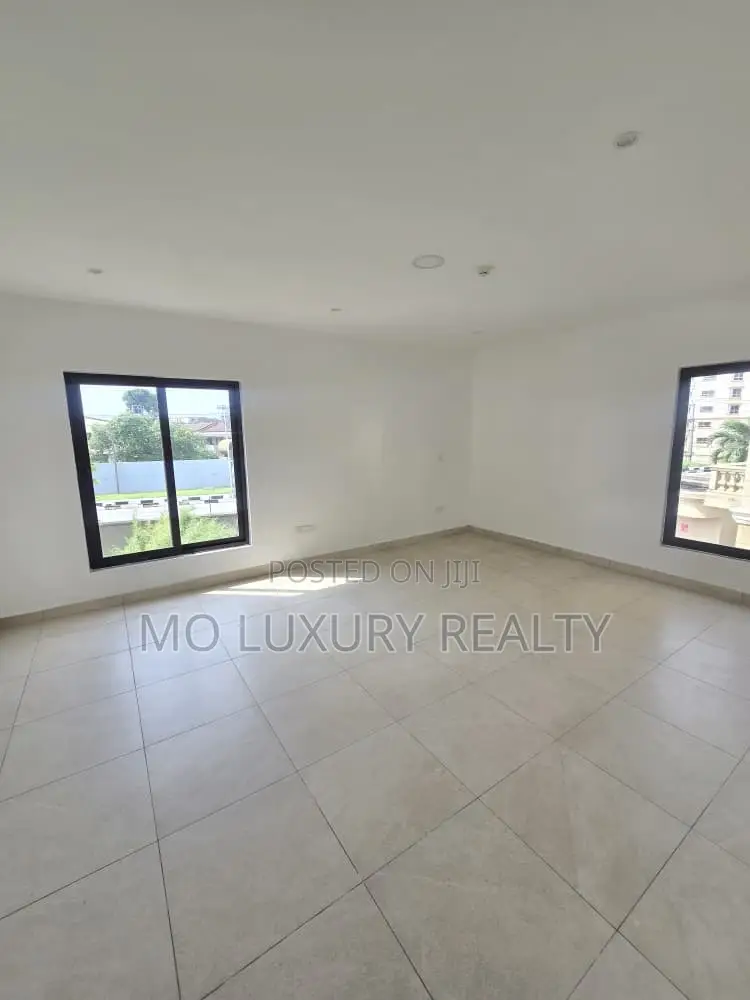 3bdrm Apartment in Old Ikoyi for rent