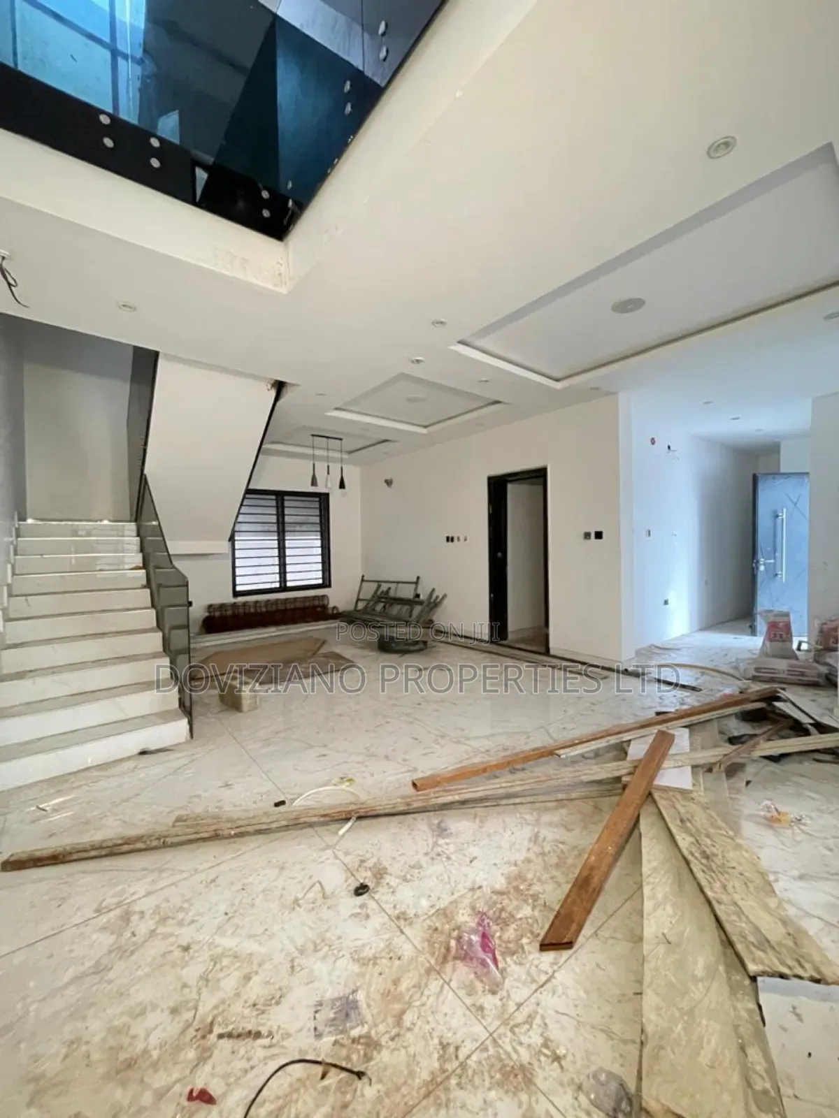 5bdrm Duplex in Lekki Phase 1 for sale