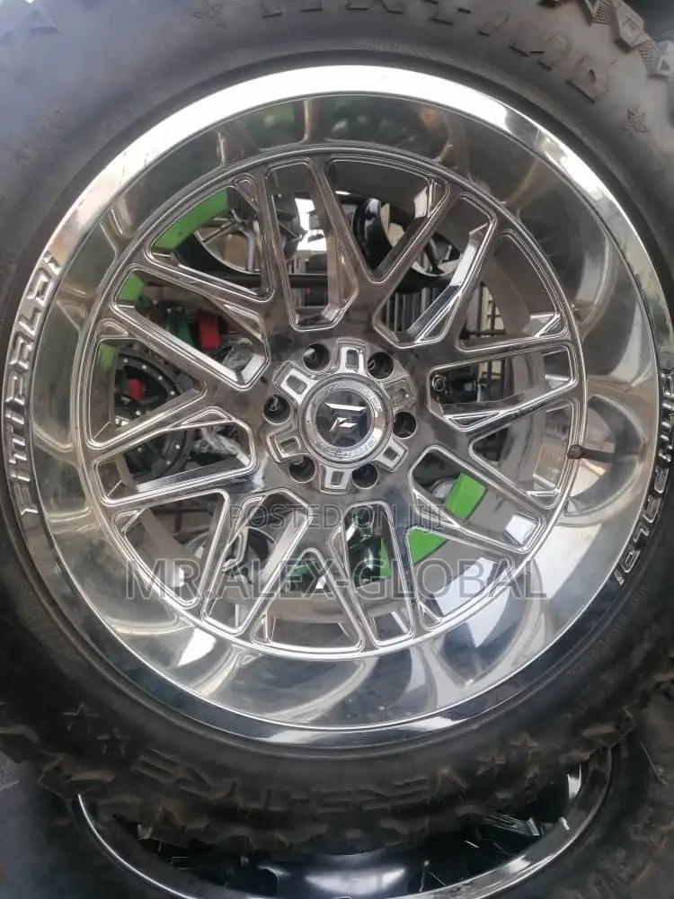 22 Inches Original Pure Crome Off-Road 6hole With Tires