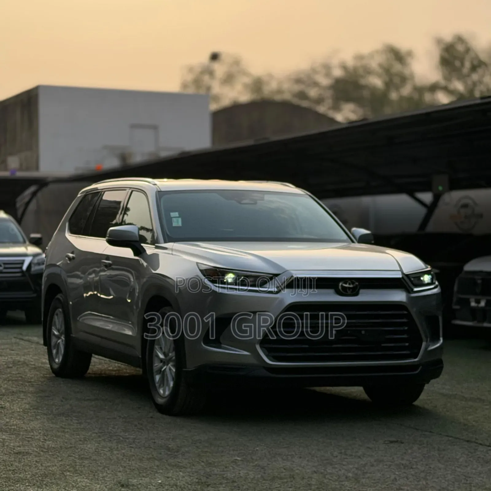 Toyota Highlander XLE AWD 2024 Silver