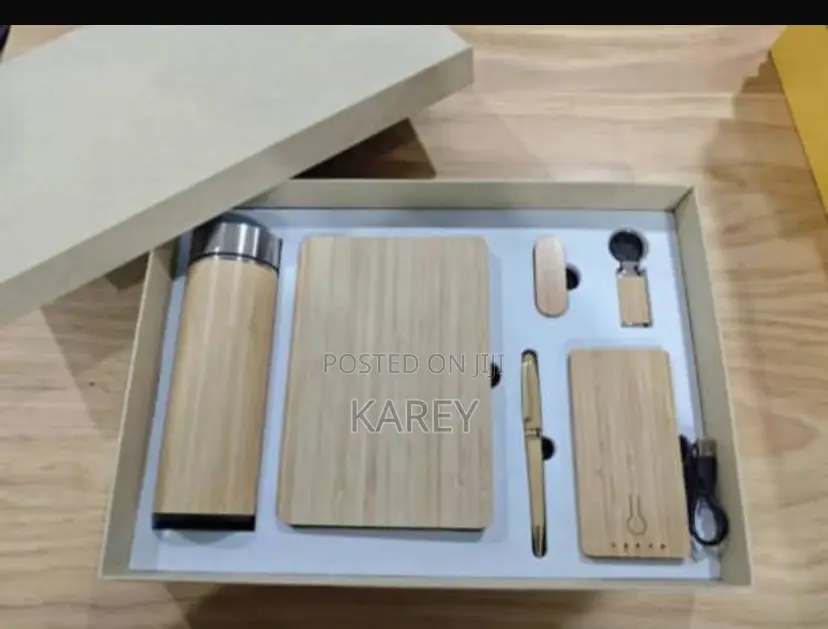 Gift Box Diary With Items;Powerbank,Umbrella,Flask,Notepad,Flash Drive