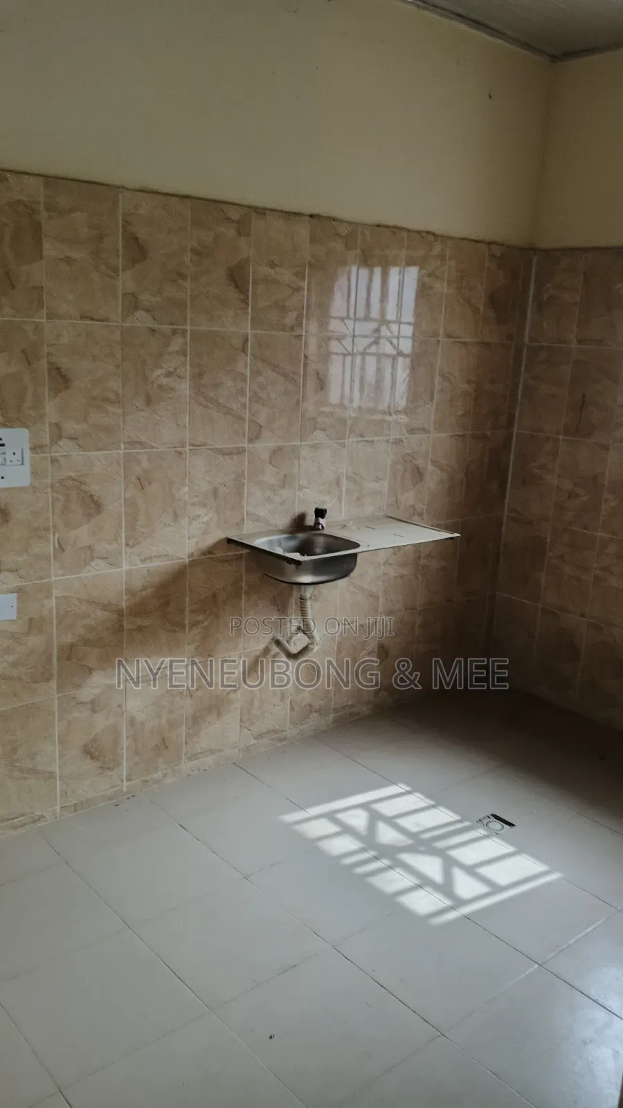 Furnished 2bdrm Bungalow in Lape Estate, Karu for sale
