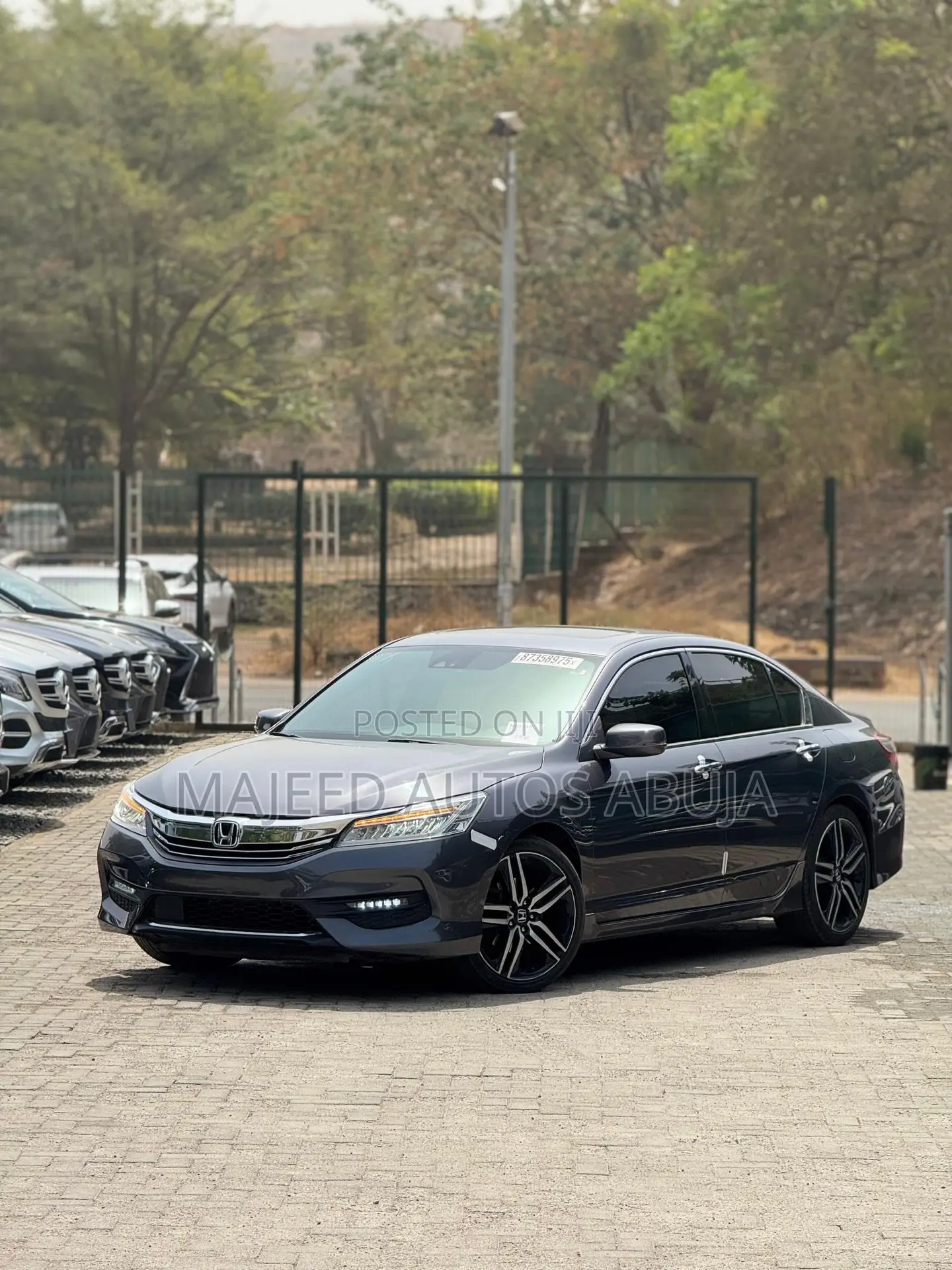 Honda Accord Touring V6 4dr Sedan FWD (3.5L 6cyl 6A) 2017 Gray