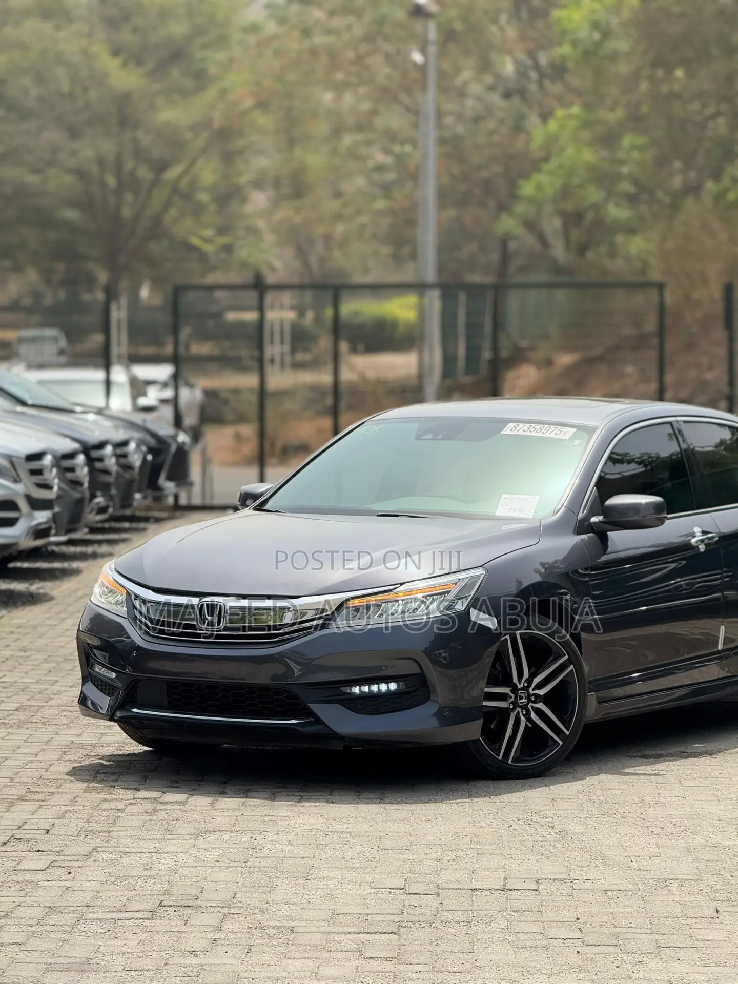 Honda Accord Touring V6 4dr Sedan FWD (3.5L 6cyl 6A) 2017 Gray