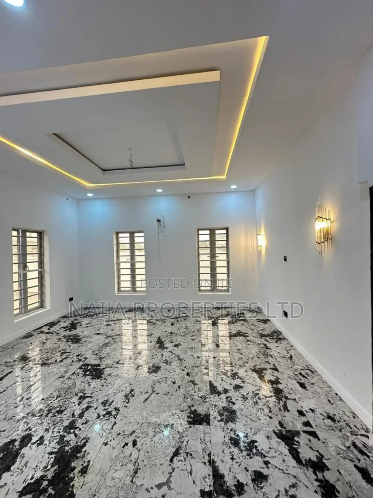 4bdrm Duplex in Lekki County for sale