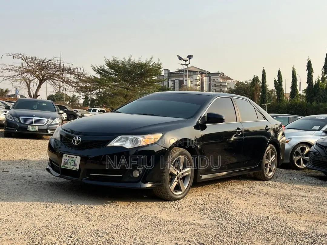 Toyota Camry 2013 Black