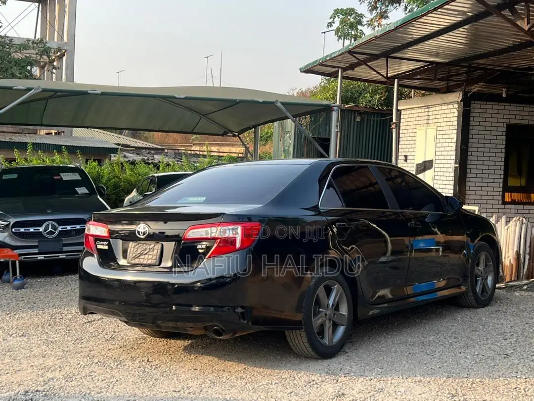 Toyota Camry 2013 Black