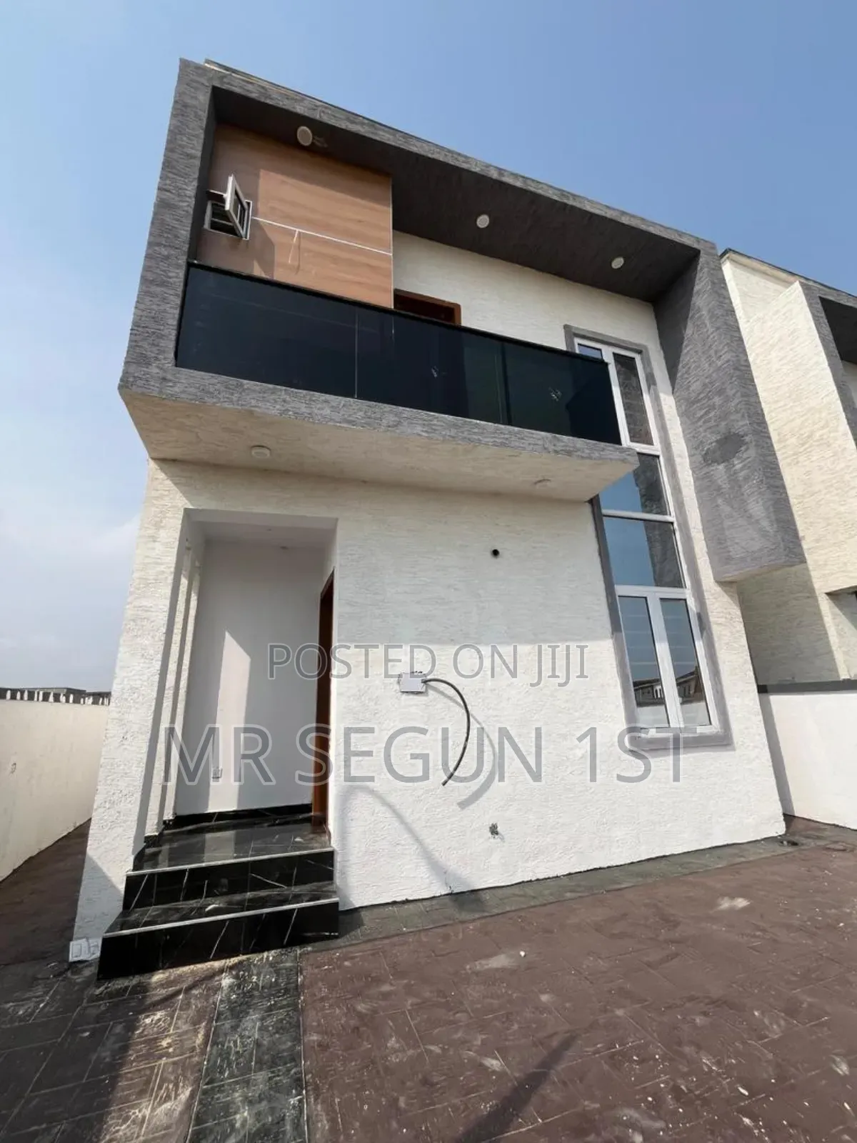 4bdrm Duplex in Abraham Adesayan, Lagos Island / Lagos Island for sale