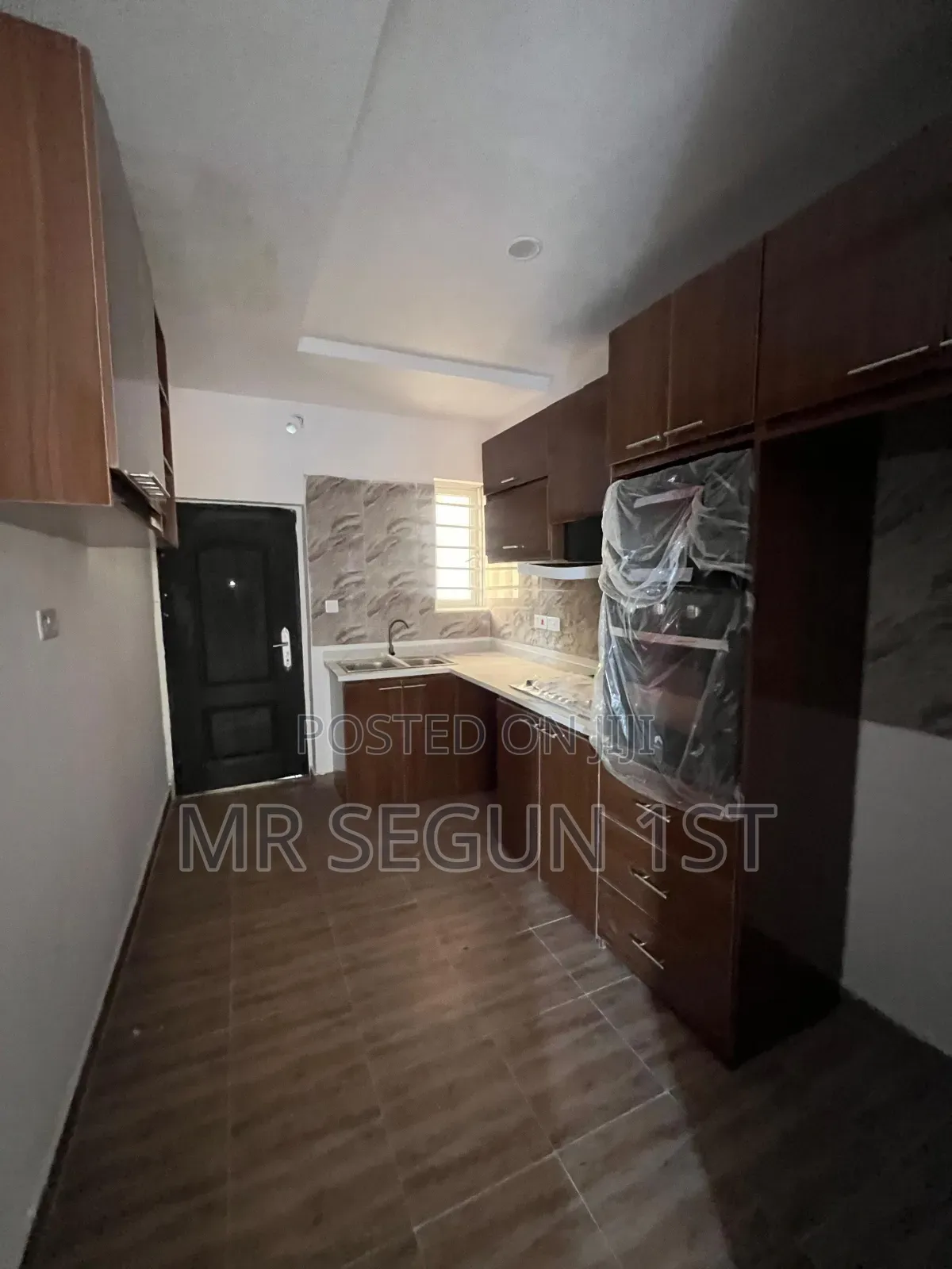 4bdrm Duplex in Abraham Adesayan, Lagos Island / Lagos Island for sale