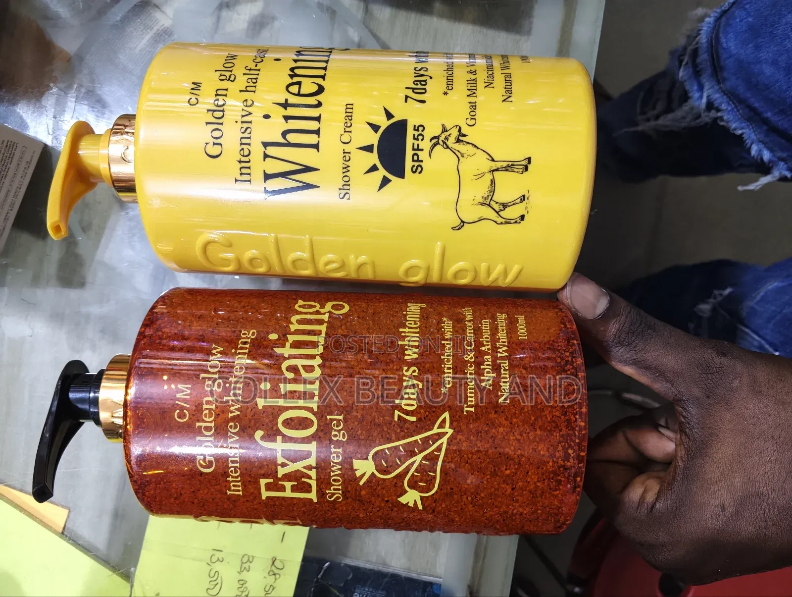 Golden Glow Exfoliating Body Wash
