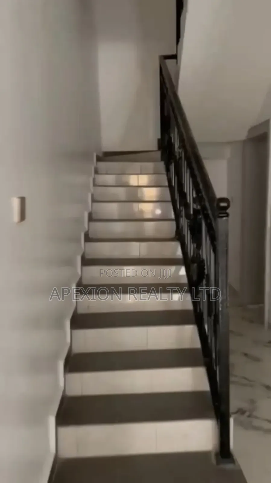 4bdrm Duplex in Gitto Estate, East West Road for sale