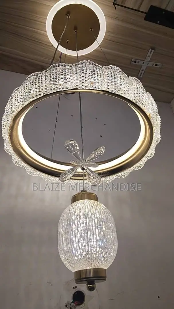 Cristal Chandelier Whit a Little Star