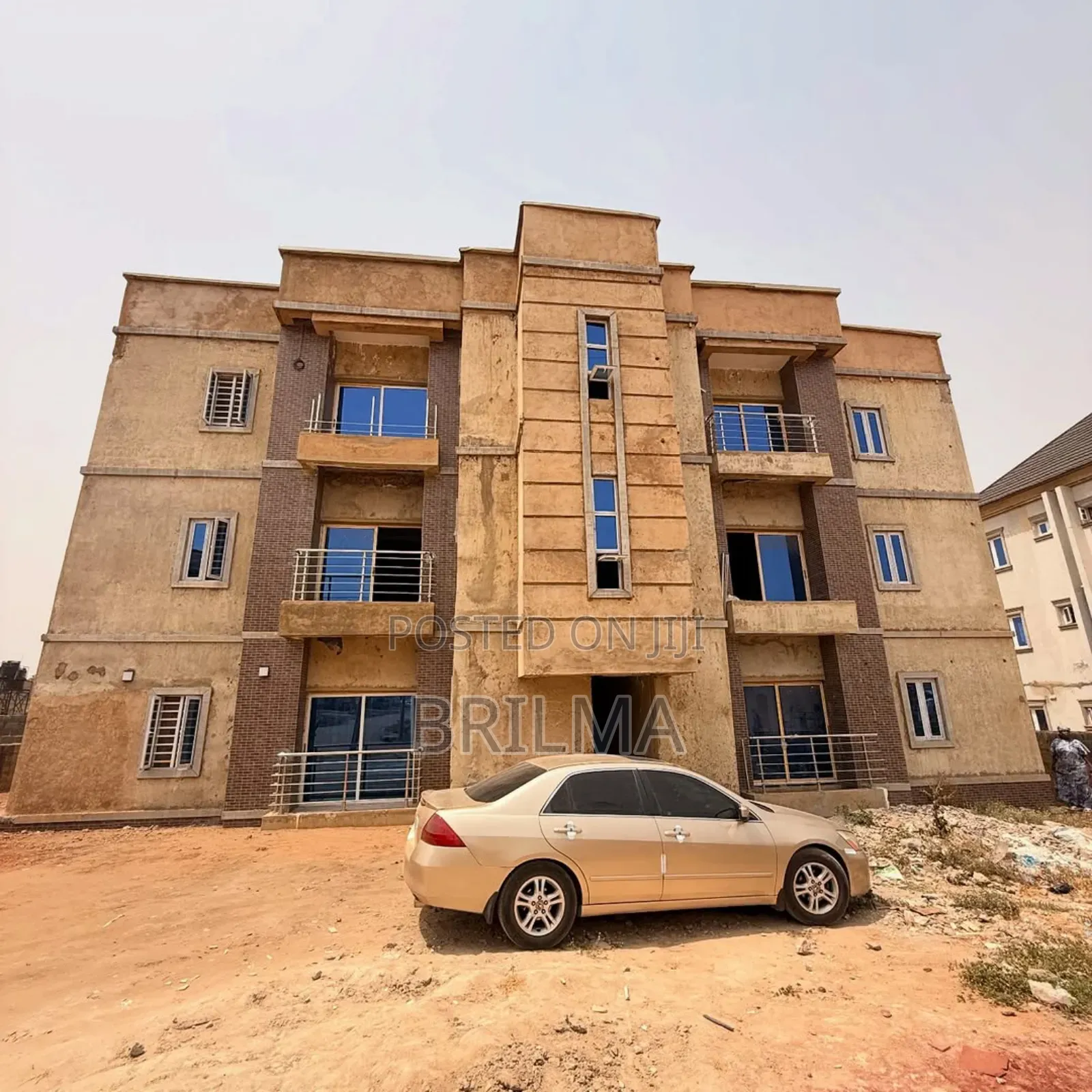 2bdrm Block of Flats in Apo Resettlement for sale