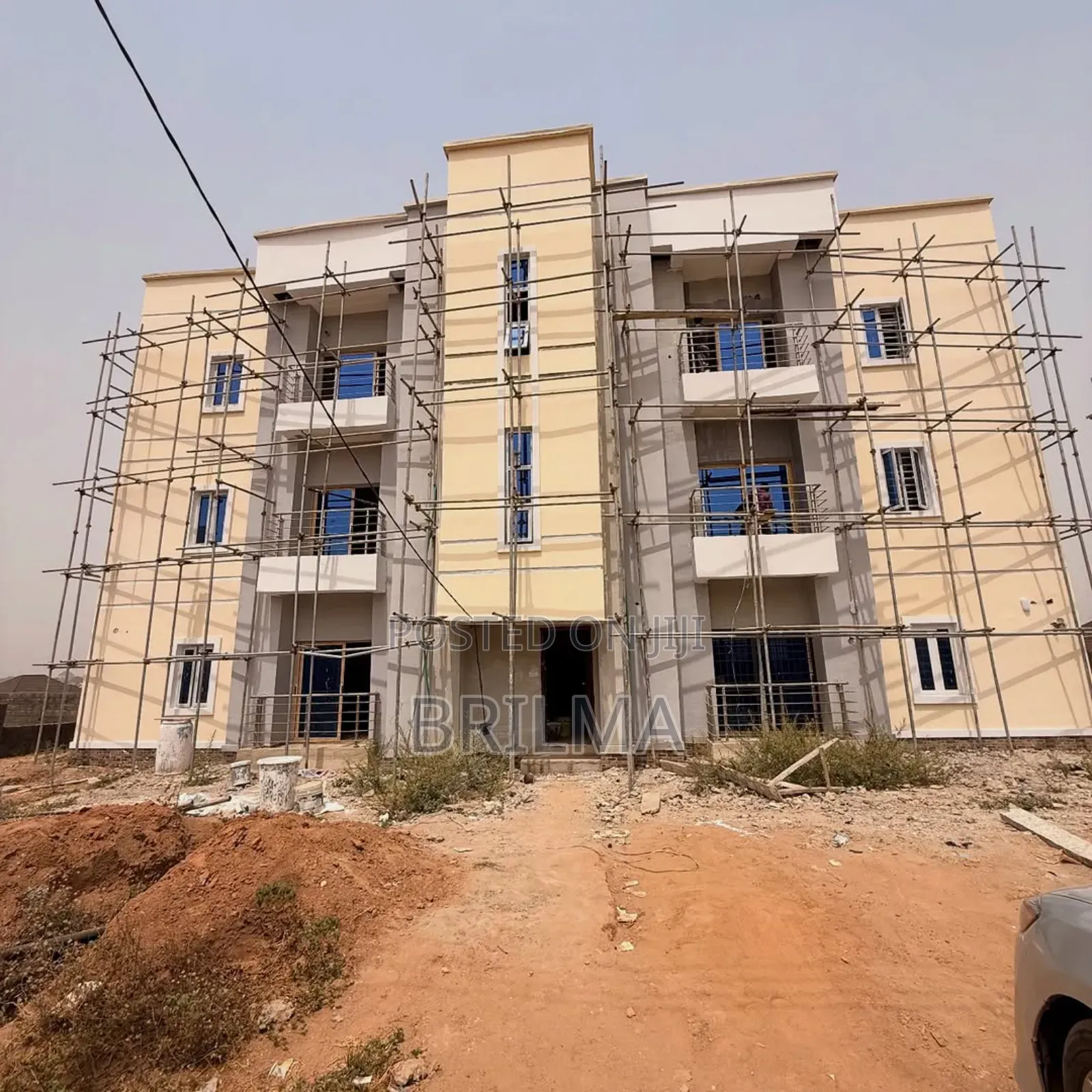 2bdrm Block of Flats in Apo Resettlement for sale