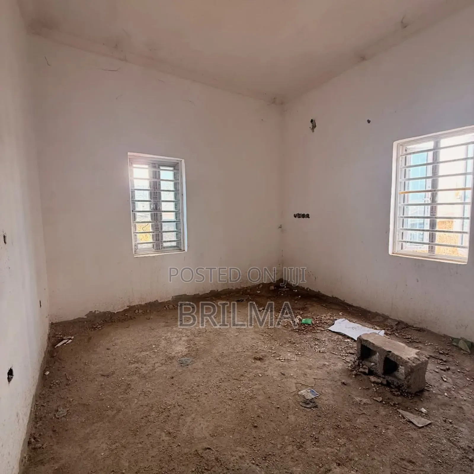 2bdrm Block of Flats in Apo Resettlement for sale