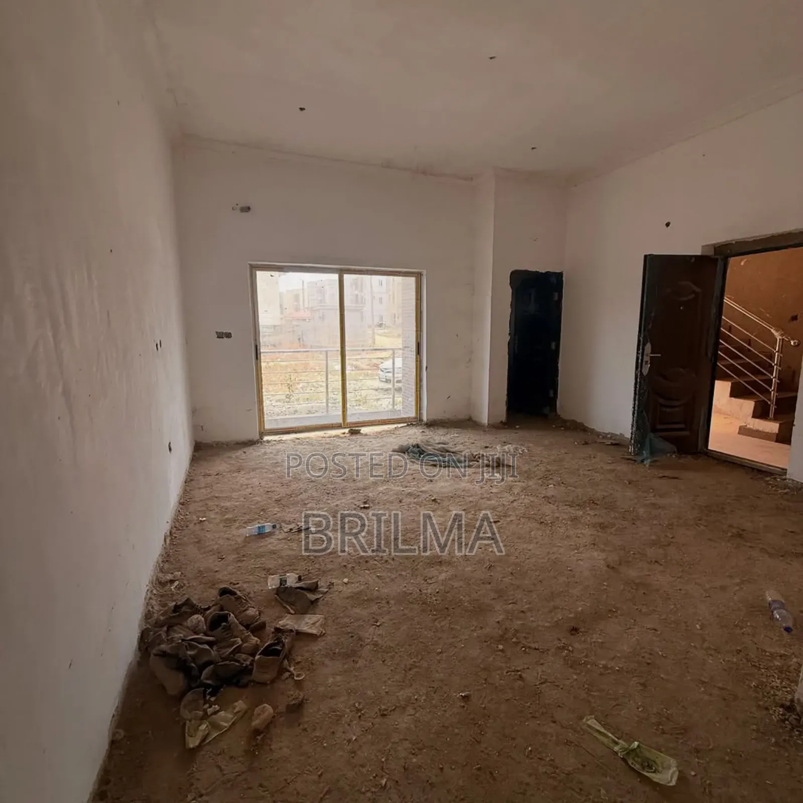 2bdrm Block of Flats in Apo Resettlement for sale