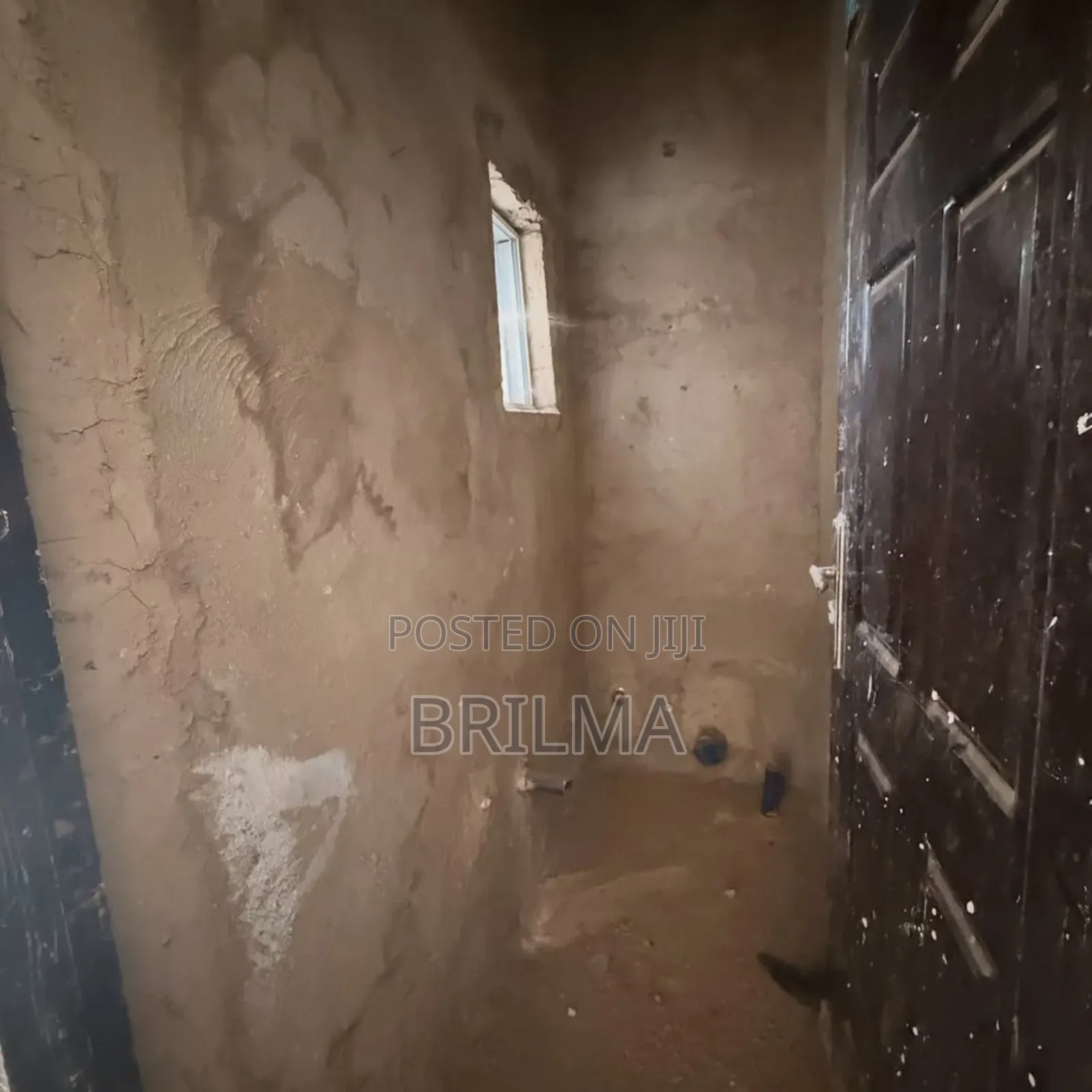 2bdrm Block of Flats in Apo Resettlement for sale