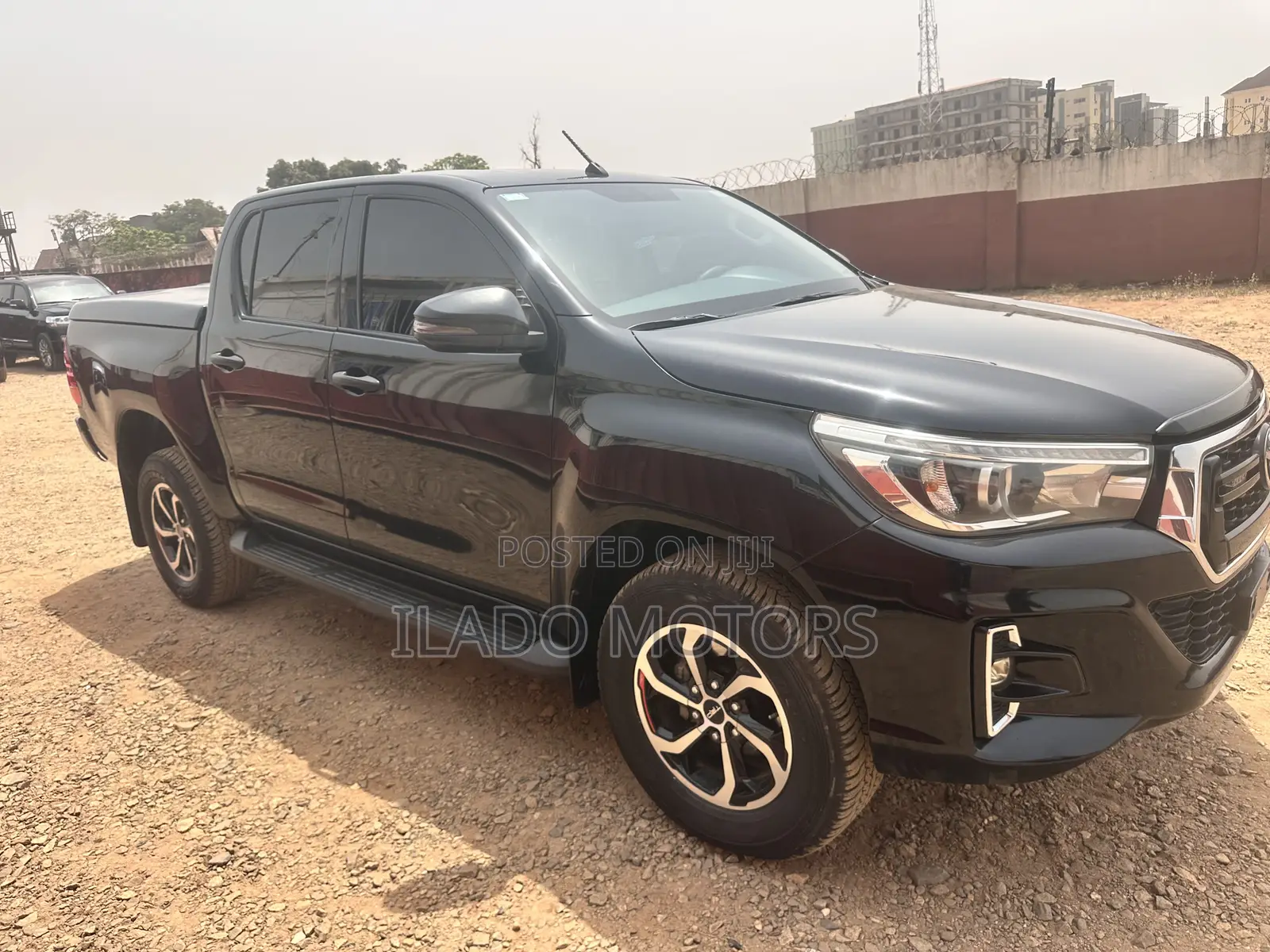 Toyota Hilux 2020 Black