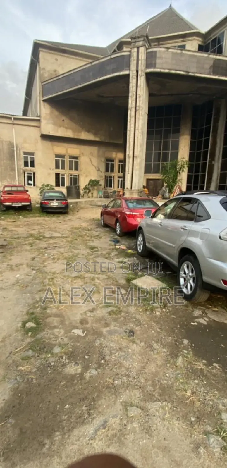 50 Bedroom Hotel for Sale in Ago