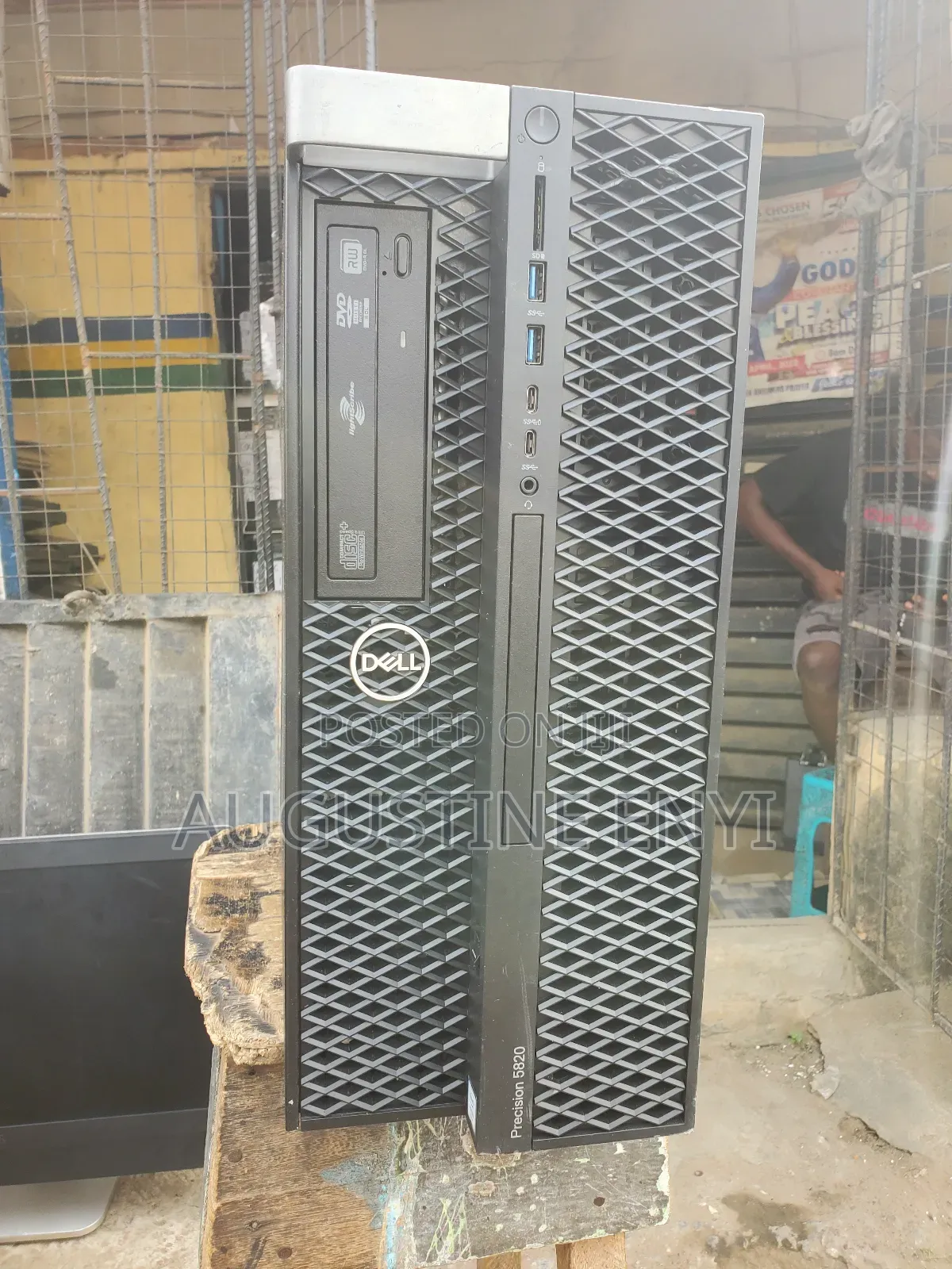 Desktop Computer Dell Precision 5820 64GB Intel Xeon HDD+SSD 2T