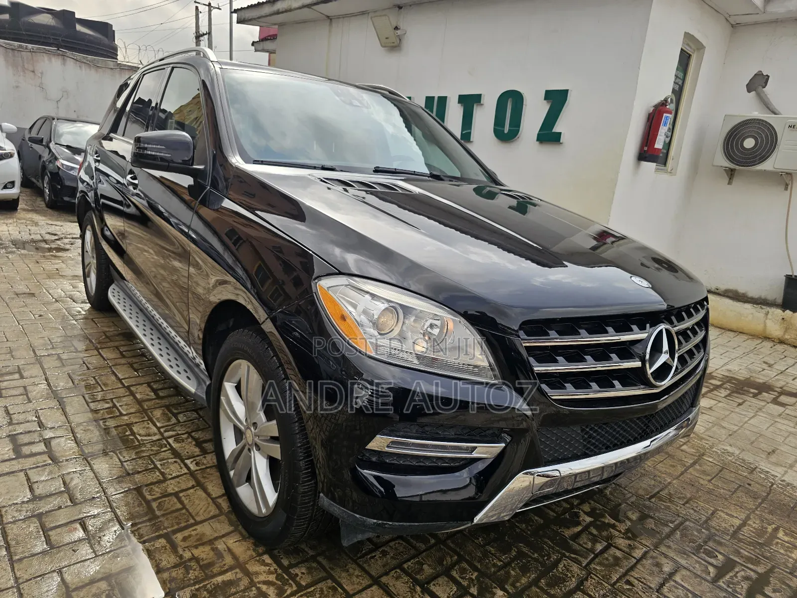 Mercedes-Benz M Class ML350 4MATIC 4dr SUV AWD (3.5L 6cyl 7A) 2015