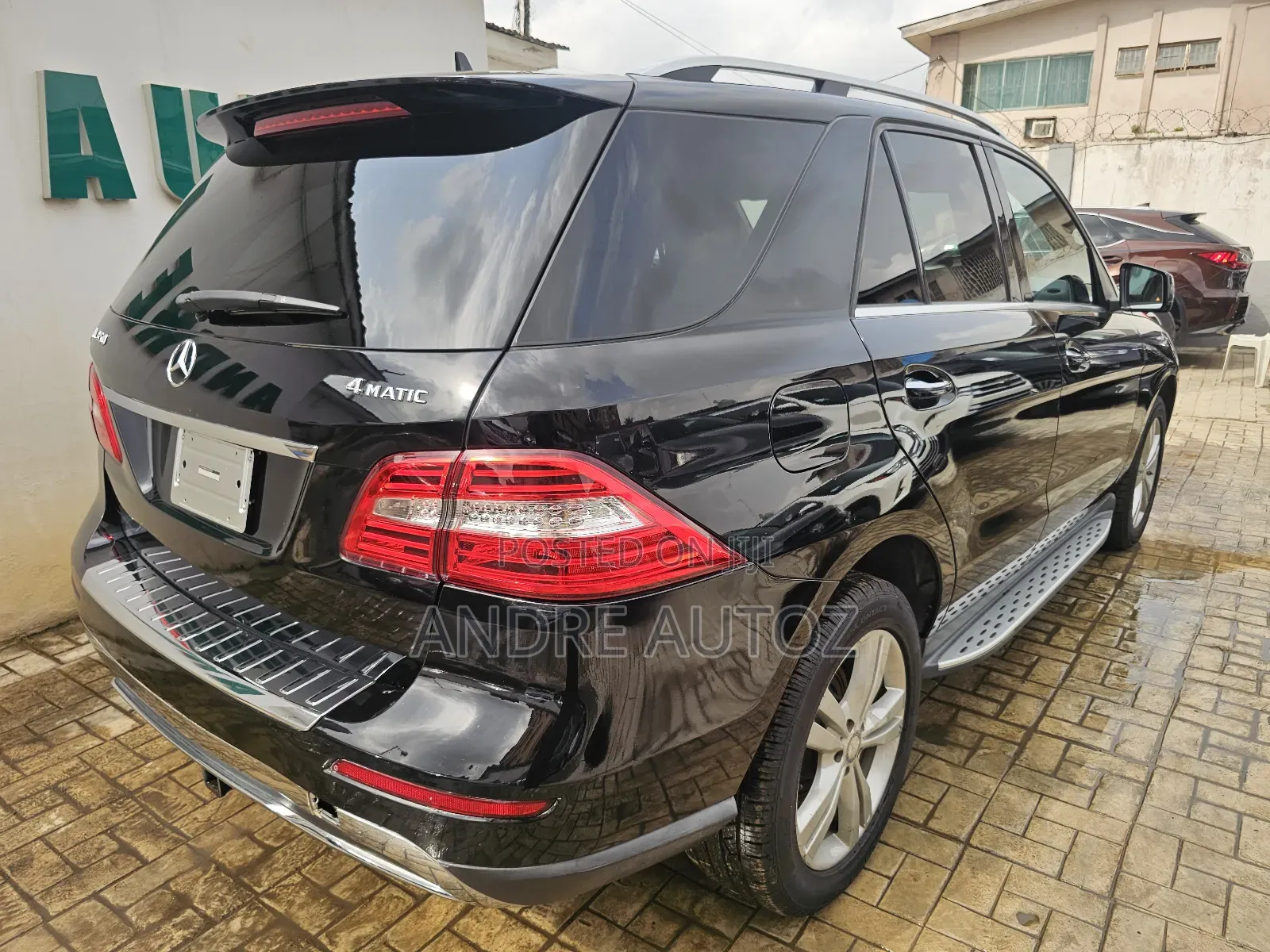 Mercedes-Benz M Class ML350 4MATIC 4dr SUV AWD (3.5L 6cyl 7A) 2015