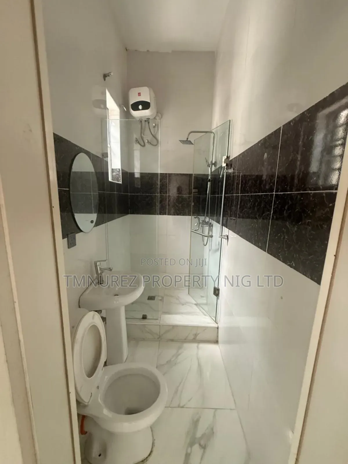 Studio Apartment in Lekki Conservative, Chevron for rent
