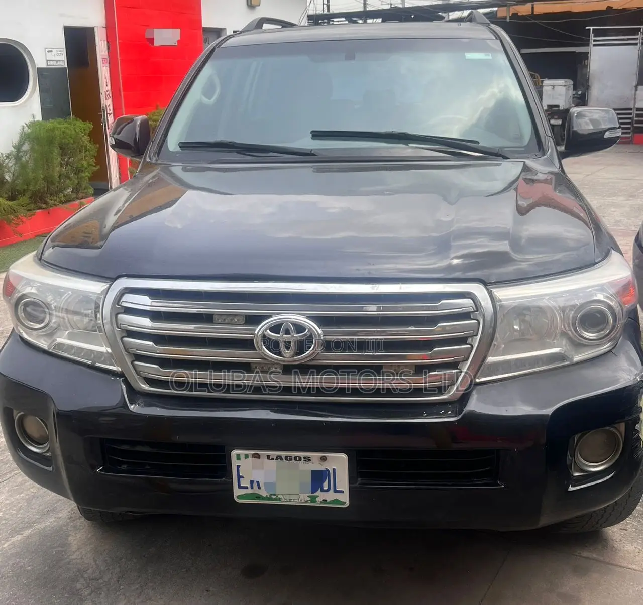 Toyota Land Cruiser 2010 Black