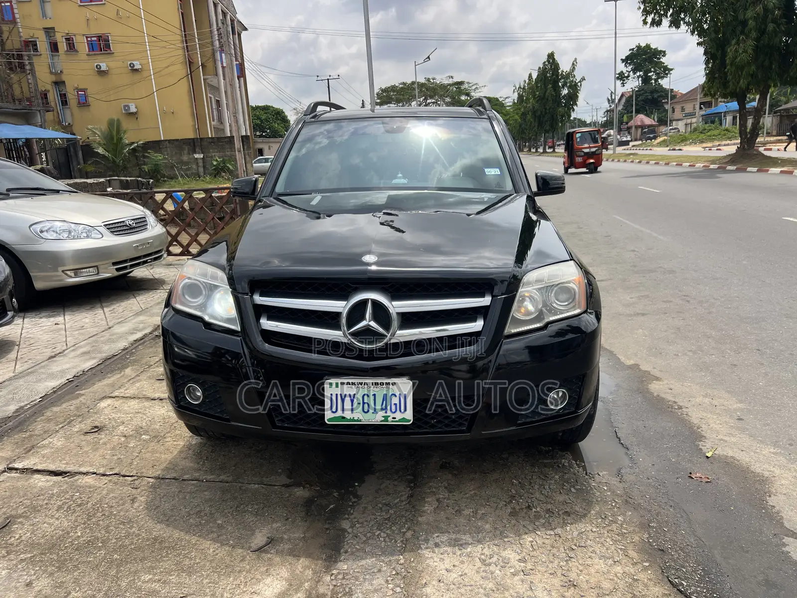 Mercedes-Benz GLK-Class 350 2011 Black