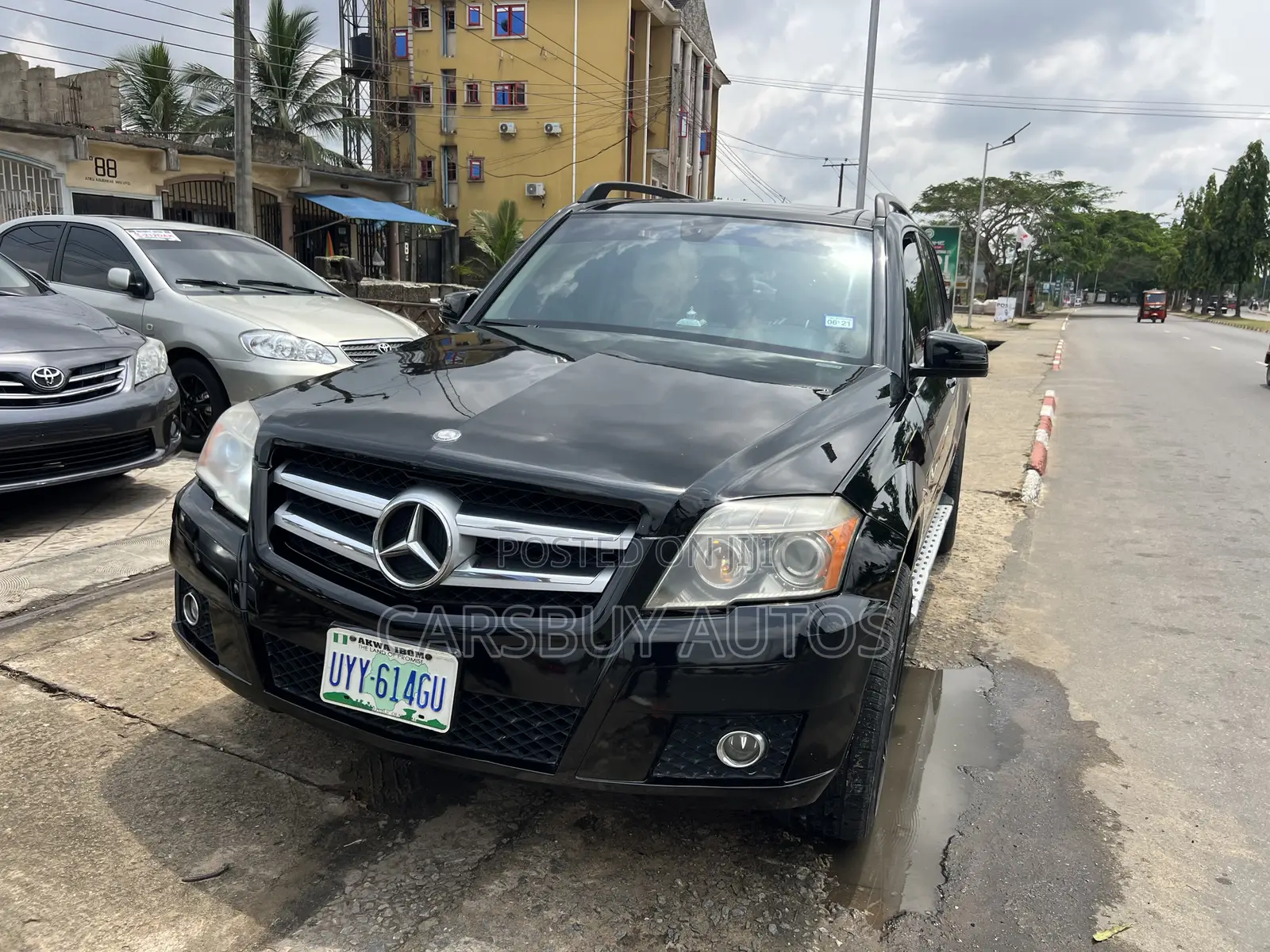 Mercedes-Benz GLK-Class 350 2011 Black