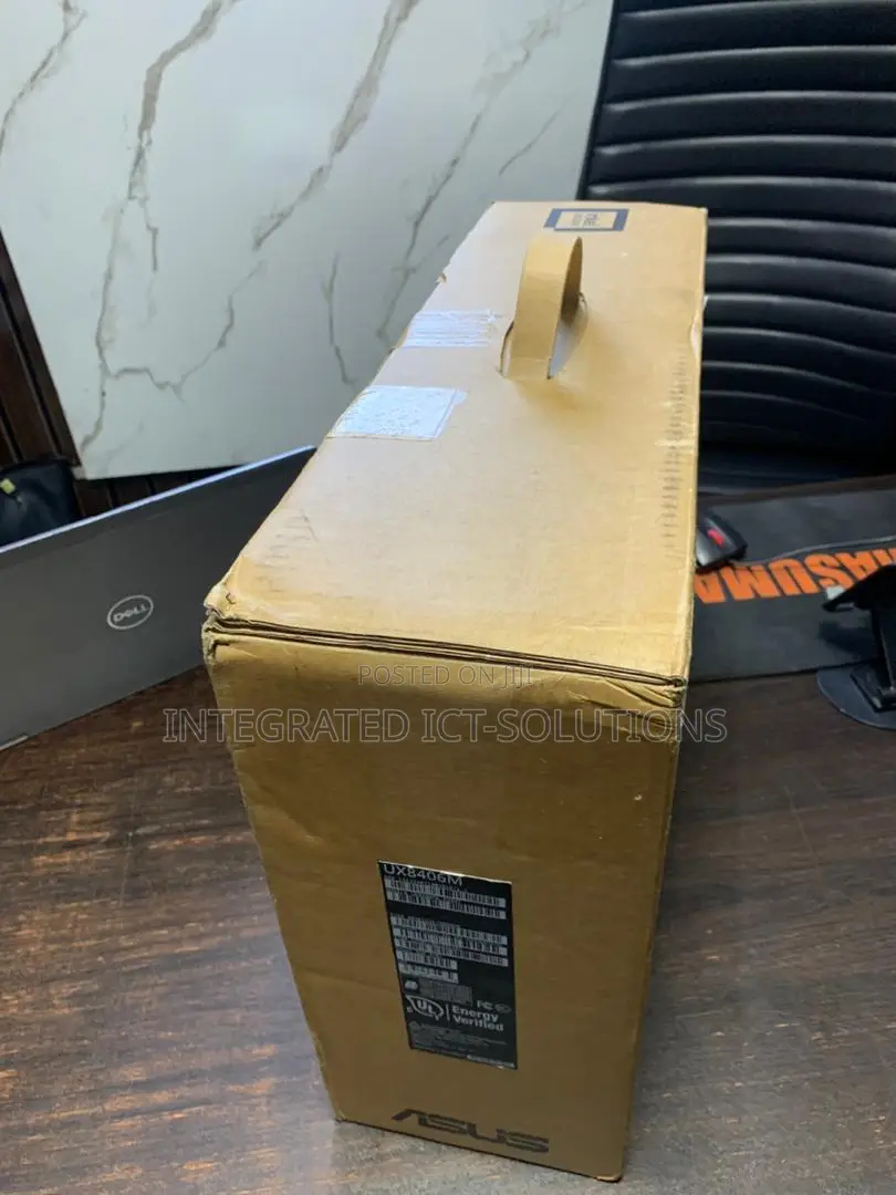 New Laptop Asus 32GB Intel Core Ultra 9 SSD 1T