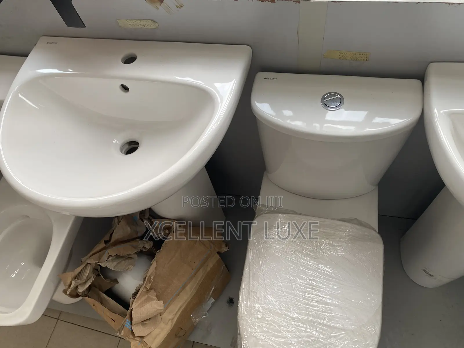 Geberit Executive Close Couple Wc And Wash Hand Basin