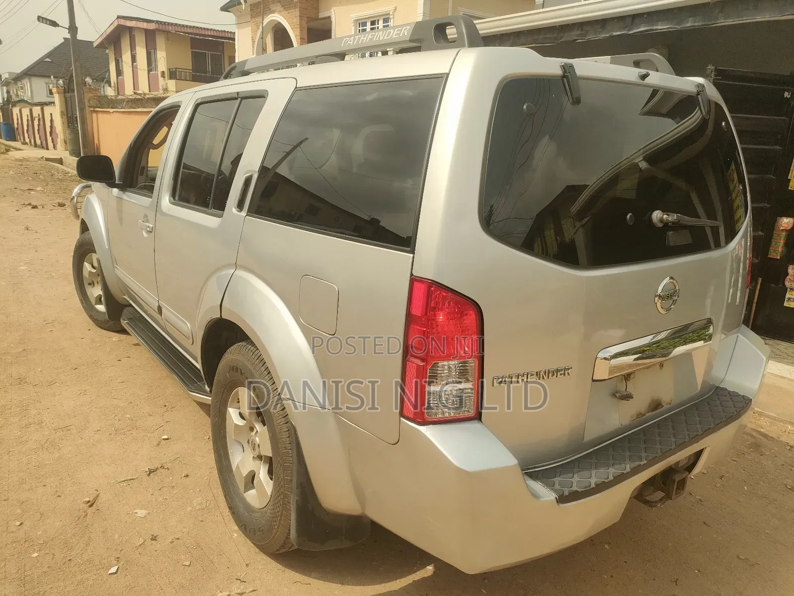 Nissan Pathfinder SE 4x4 2006 Silver